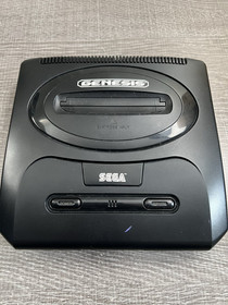 Sega Genesis Model 2 Console Black, MK-1631 w/ 2 controllers and 3 CIB games