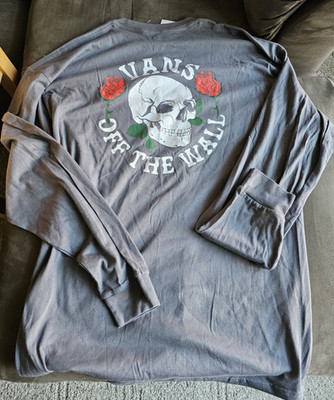 Mens Vans Off the Wall Skull & Roses Graphic Long Sleeve Shirt Size XL New Tags