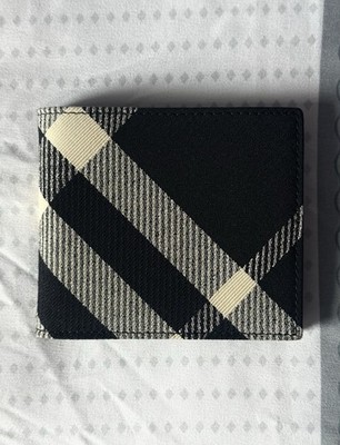 Authentic Burberry Check Patterned Bi-Fold Wallet Men s New $430 MSRP