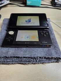 Nintendo 3DS with original box - Cosmo Black - For Repair Tested and Working