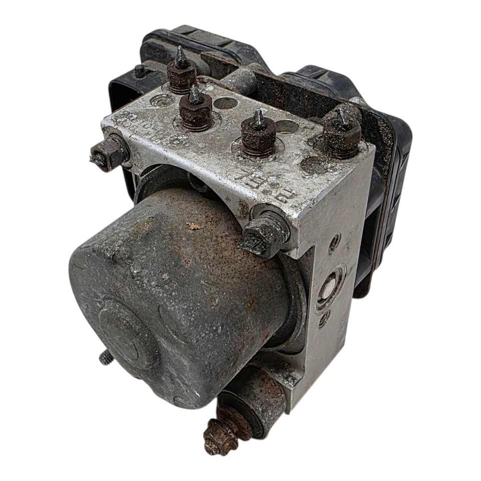 2004-2006 Toyota Sienna Anti Lock ABS Brake Pump Module 89541-08050 - Image 4 of 4