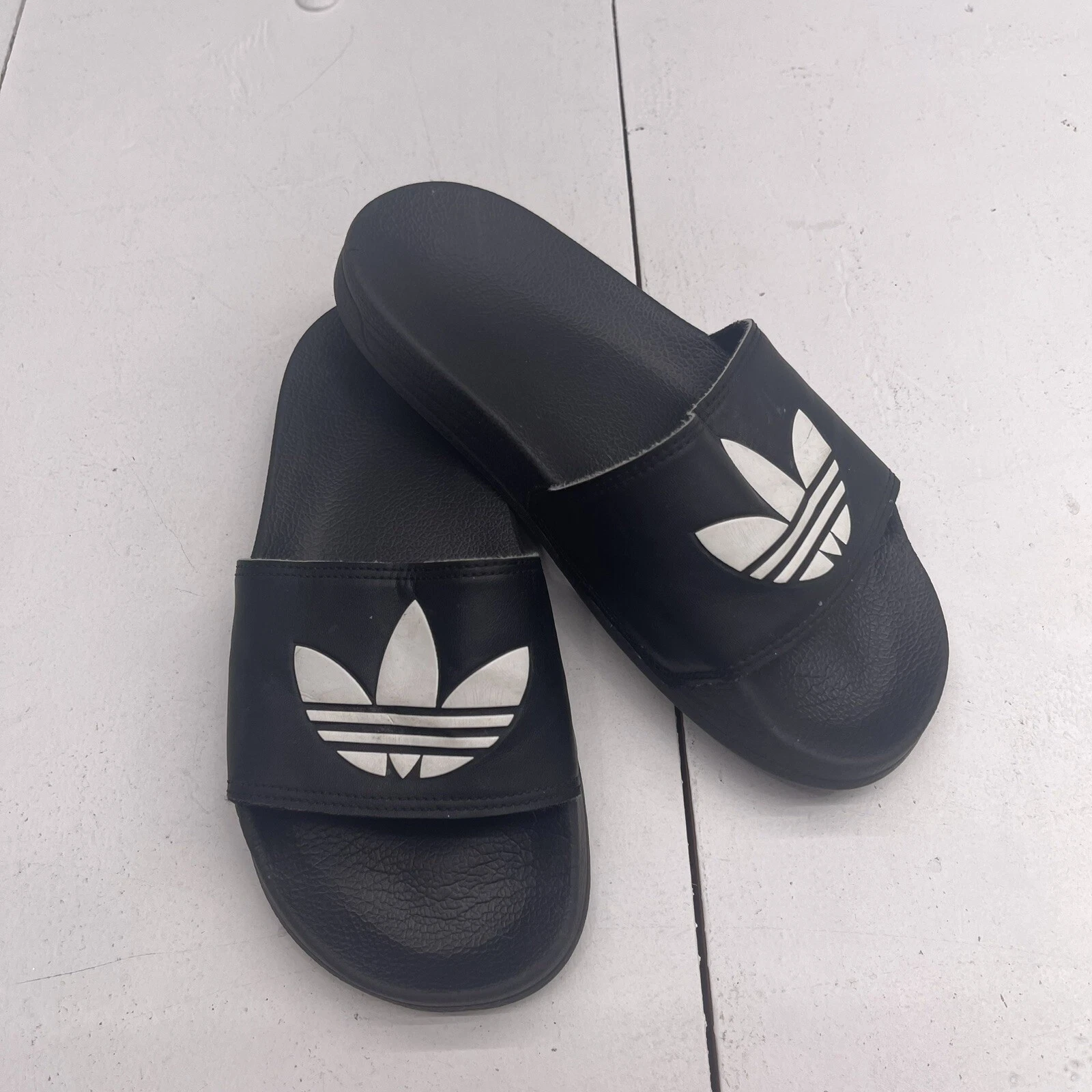 Adidas logo nero diapositive bambini taglia 5