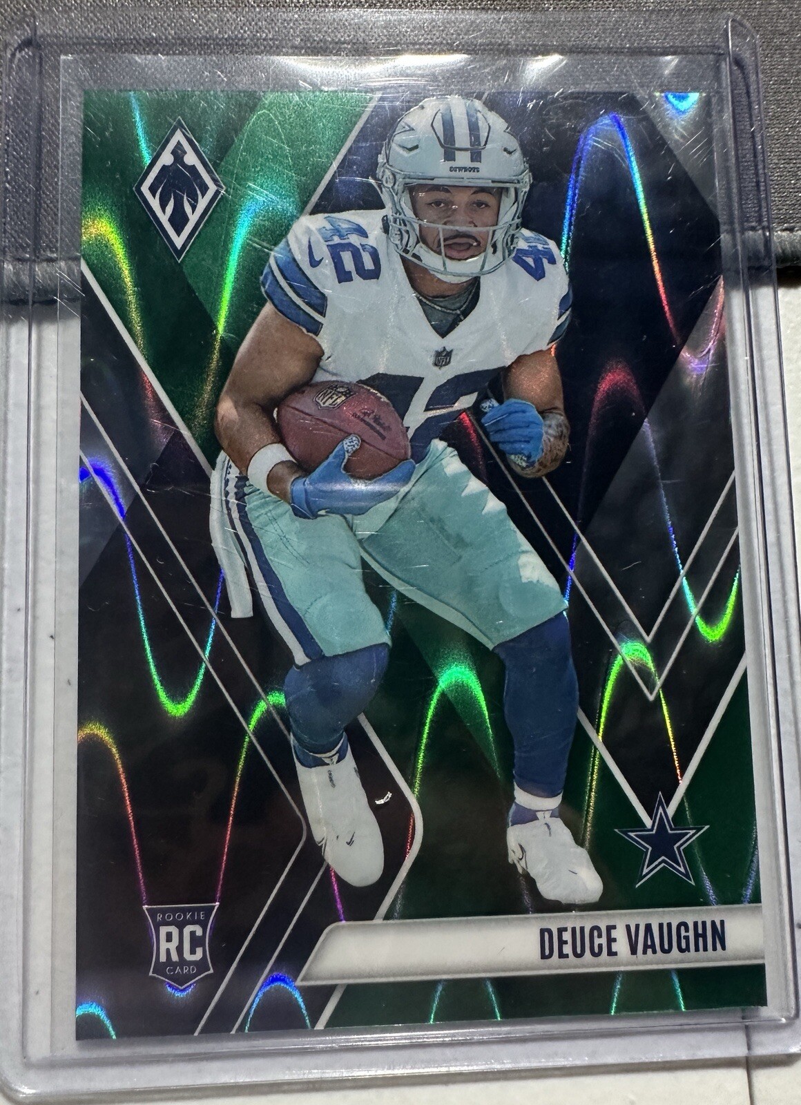 2023 Phoenix Rookies Green Seismic /25 Deuce Vaughn #134