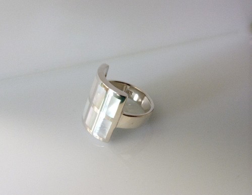 Sterling Silver Square Shaped White Mother Of Pearl Ring - Picture 16 of 19
