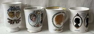 Vier Tassen Die Hochzeit von H.R.H. Prinzessin Anne und Captain Mark Phillips 1973.