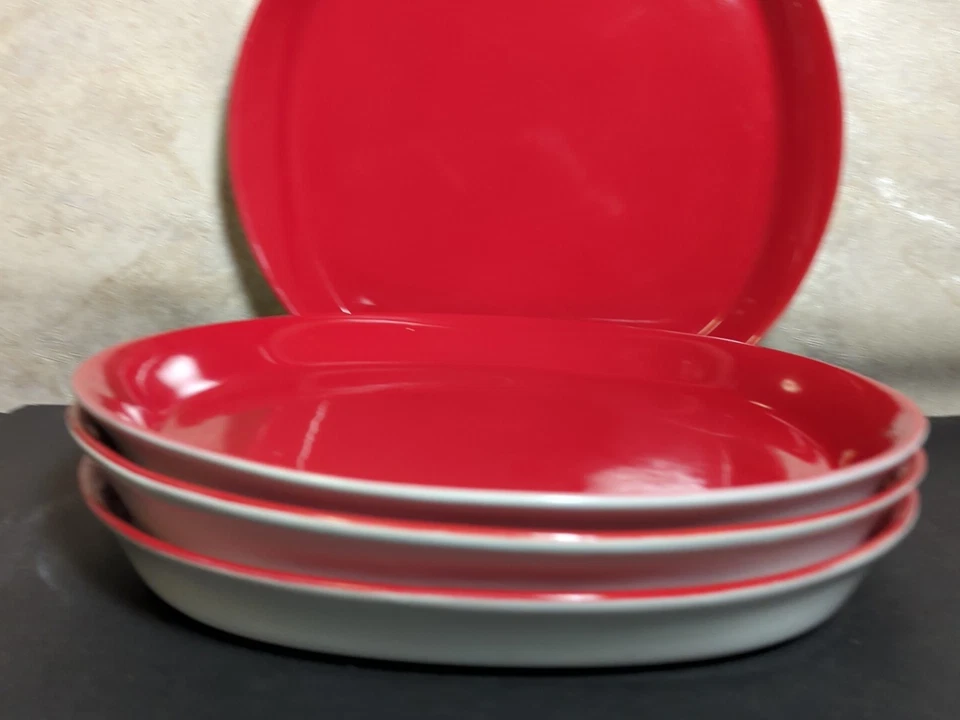 Set Of 4 Red & White Rachael Ray Round and Square Dinner Plates 11” - Image 2 of 4