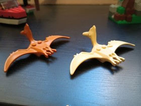 LEGO Adventurers: Island Hopper (5935) & Research Glider (5921) Read Details