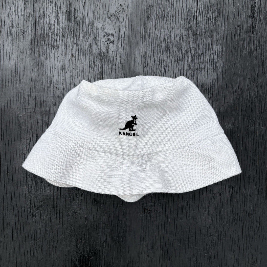 Kangol 1990 90s Vintage Logo UK Made Great Britain White Hip