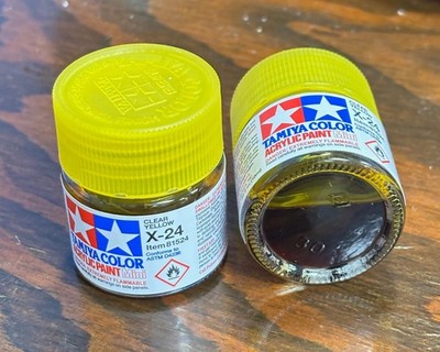 Tamiya ''Mini'' Acrylic model paint - X-24 81524 Clear Yellow (transparent gloss)