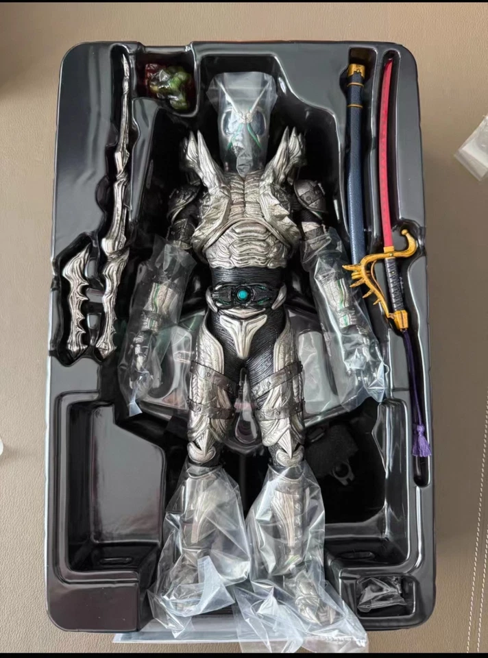 Figura Hot Toys TMS101B Kamen Rider Black Sun Shadowmoon (Edición Especial) NUEVA Foto 2 de 4