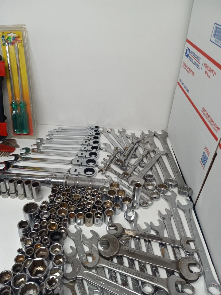 Lote masivo de herramientas mecánicas llaves de trinquete Craftsman Matco SK 222 PIEZAS  Foto 3 de 4