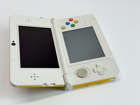 Nintendo New 3DS Handheld System White Mario Edition Bundle *Top Screen Yellowed