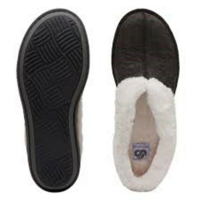 clarks step flow low