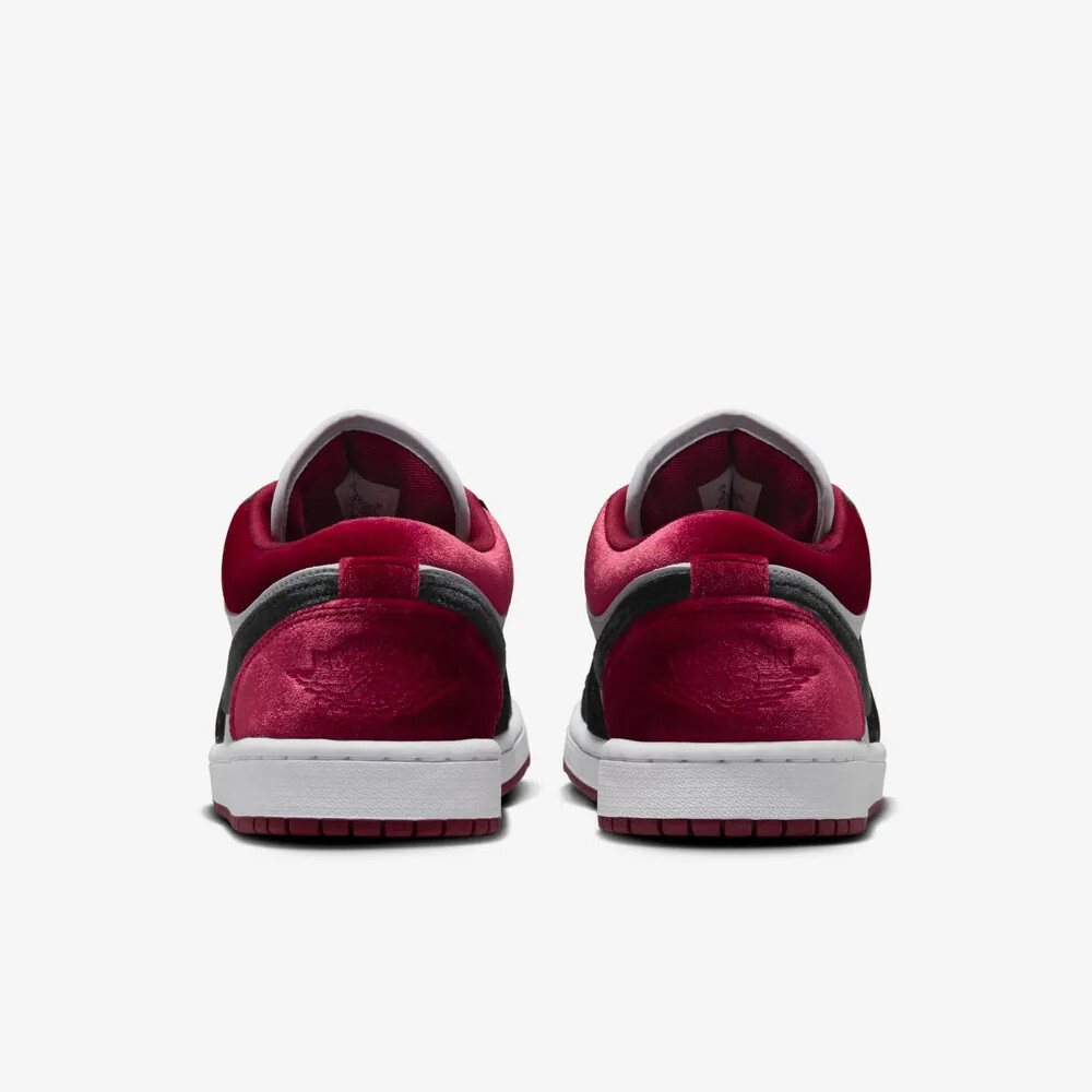 Nike Women's Air Jordan 1 Low SE Nike Women's Air Jordan 1 Low SE