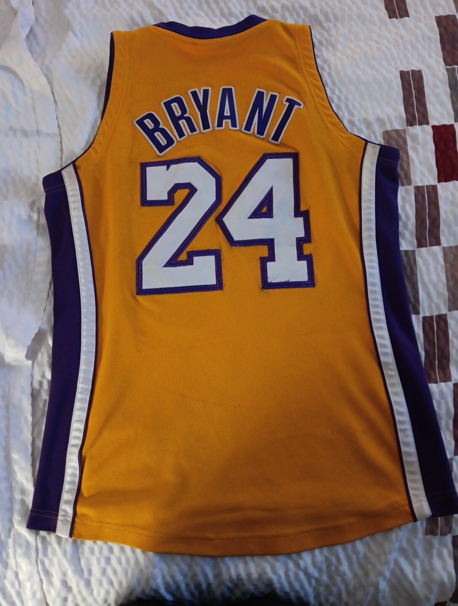 Mitchell & Ness Kobe Bryant #24 Lakers Jersey Size 40 M | eBay