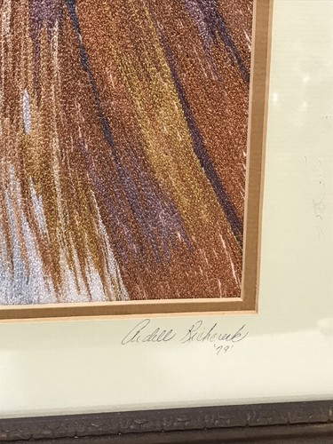 "Bordado de seda fina enmarcado de colección hecho a mano Irene la niña 18"" X 23""" - Imagen 3 de 10
