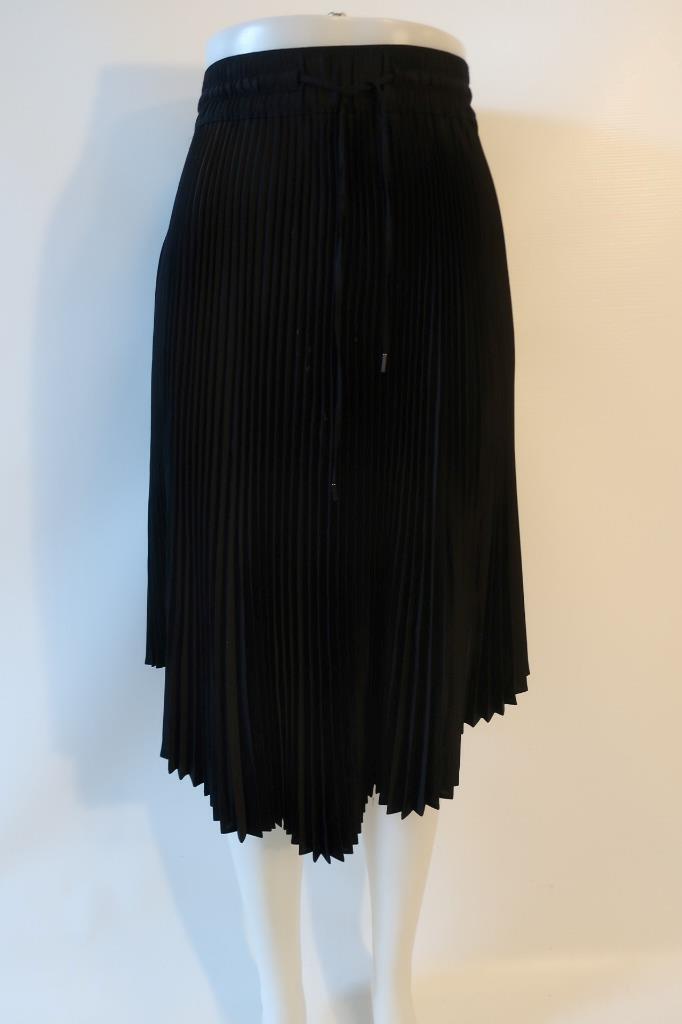 Club Monaco Women's Pleated Slip Skirt 100% Polyester (Machine