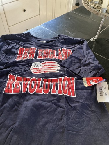 Boys Youth MLS NEW ENGLAND REVOLUTION Team Logo Cotton T-Shirt BLUE XL 18/20 NWT