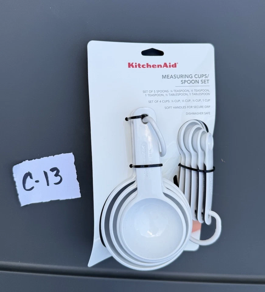 Kitchen Aid Juego de medición de 4 tazas y 5 cucharas - Blanco KQ475OHWHA Foto 2 de 3