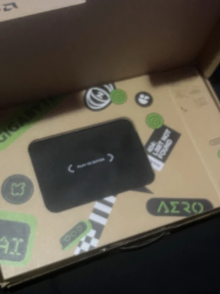 PC Gigabyte Aero X16 Copilot+ 16" 2560×1600 WQXGA AMD Ryzen Al 7 350 Foto 2 de 2