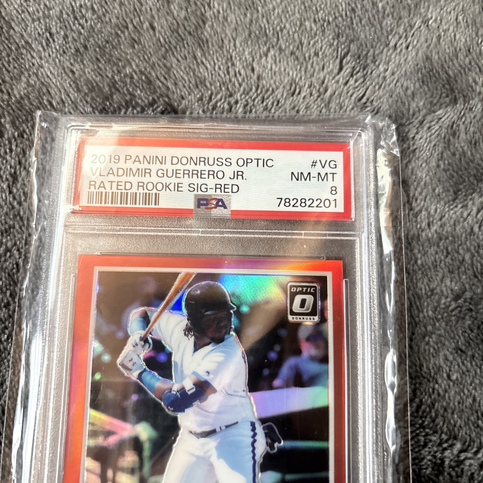 VLADIMIR GUERRERO JR. 2019 OPTIC RATED ROOKIE RED AUTO AUTOGRAPH #/50 PSA 8 view 2
