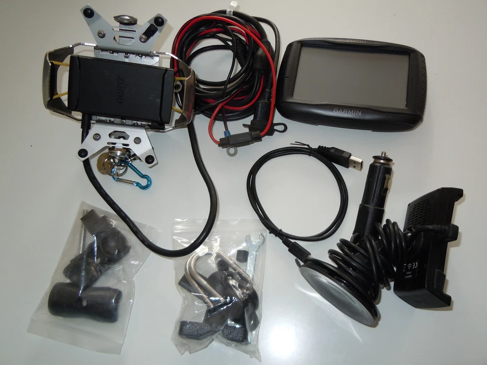 Garmin Zümo 595 LM,Auto,Motorrad Navi,Europa Karte,Bluetooh.Touratech . - Bild 2 von 3