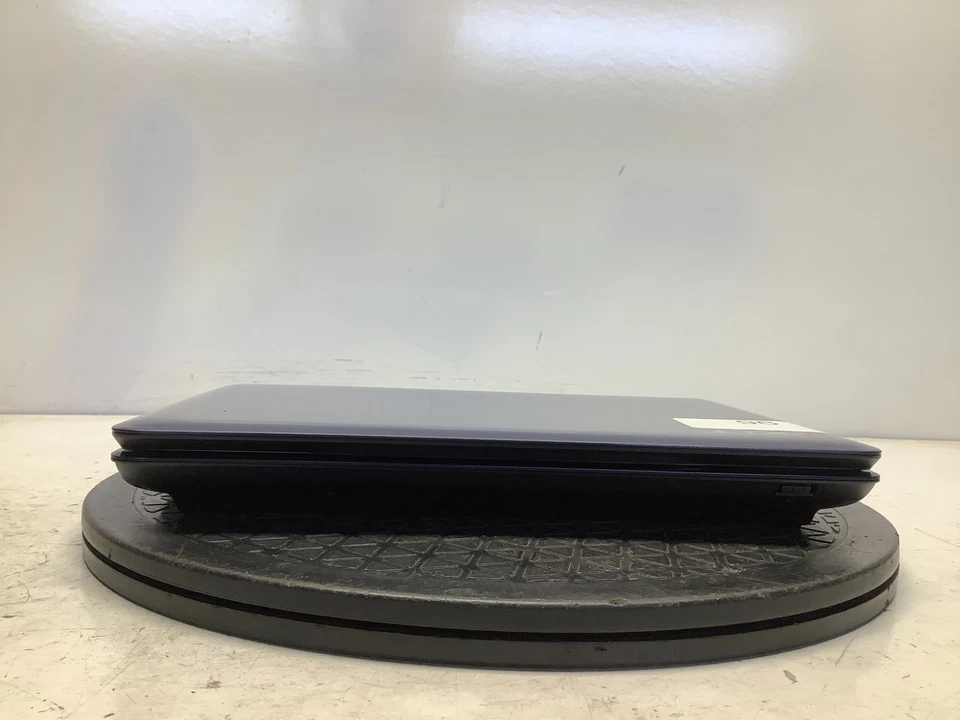 Acer Aspire One ZG5 Intel Atom N270 1,6 ГГц 1 ГБ без жесткого диска/аккумулятора/крышки - Изображение 3 из 4