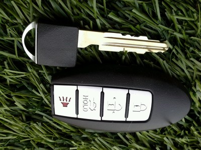 2007-2012 NISSAN ALTIMA 4DOOR SMART KEY ENTRY REMOTE (KEY CUT) SEE PHOTO