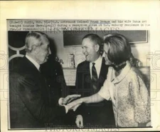 1969 Press Photo Maurice Chevalier Greets Col Frank Borman and wife Susan, Paris