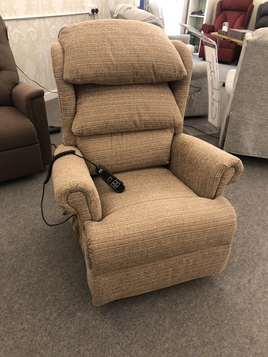 Brand New! Admiral Riser Recliner Chair (Free UK Delivery)