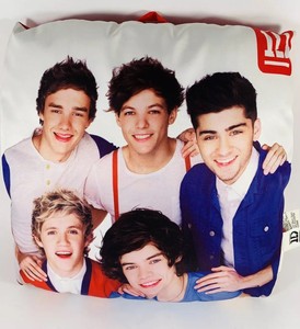 One Direction Pillow Pet - daniella-ketot