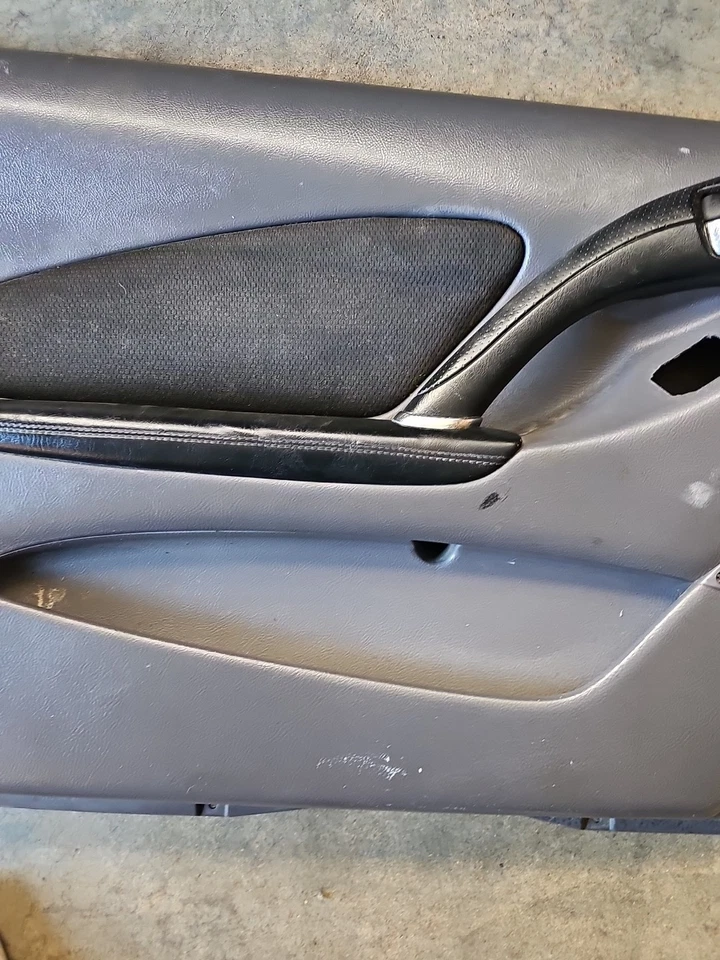 Toyota Celica 2000 2001 2002 2003 2004 2005 paneles de moldura de puerta LC23 D.S. Izquierda Foto 4 de 4