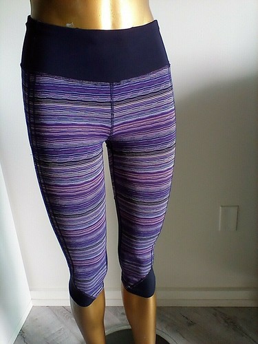 Women's Lululemon Leggings 4 Capri Athletic PURPLE- SCROLL BELOW ADS | eBay
