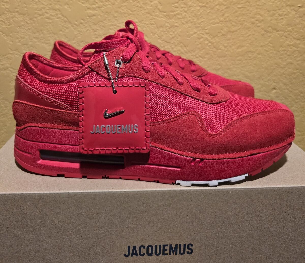 Size 11W/9.5M - Nike Air Max 1 SP, Mystic Red Size 11W/9.5M - Nike Air Max 1 SP, Mystic Red