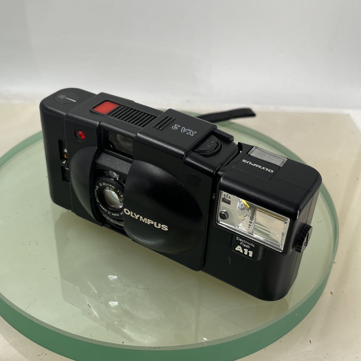 OLYMPUS XA2 Electronic Flash A11 D.ZUIKO 35mm f3.5 TESTED POINT