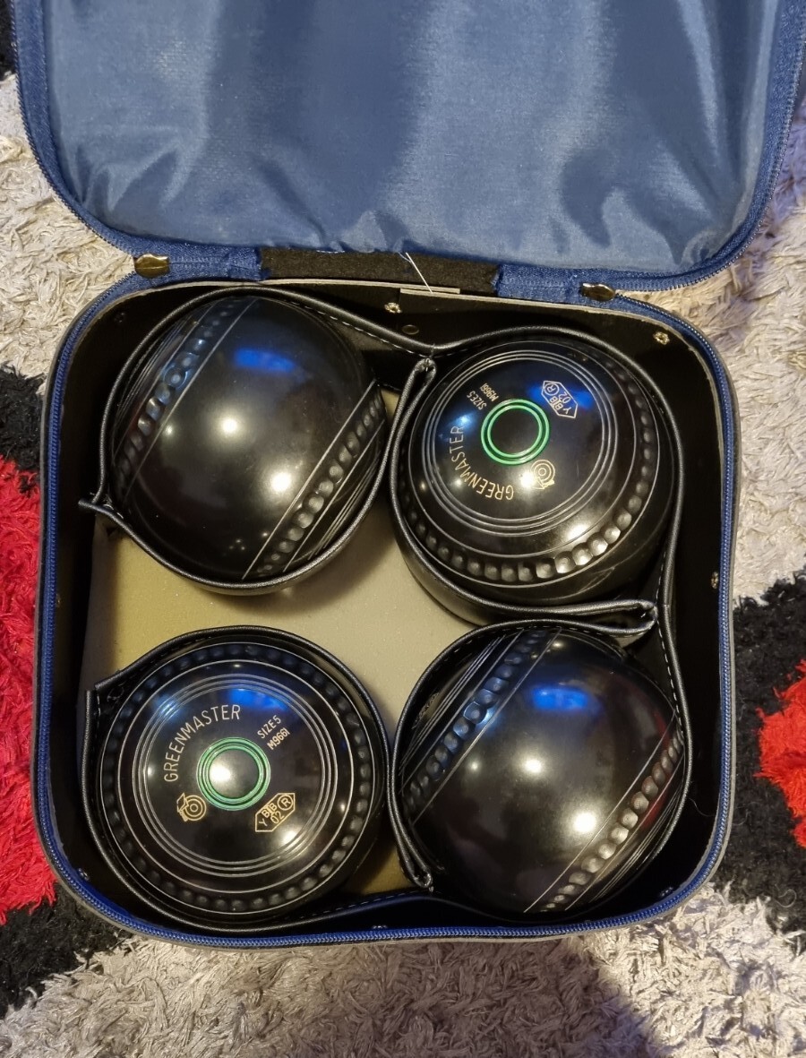 4 Greenmaster Lawn Bowls (5) M9661 + Drakes Pride Bag Ex Cond Vintage