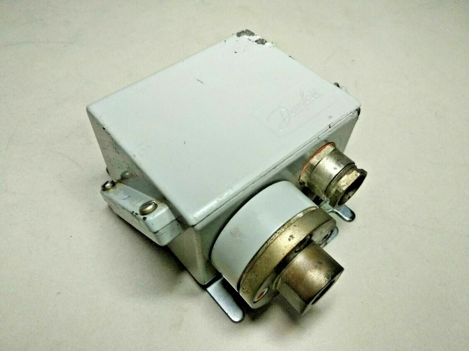 Danfoss KPS 43 060-3120 Pressure Switch - Image 3 of 4