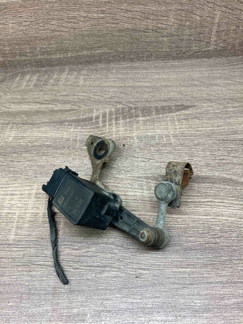 1093697 bmw передний