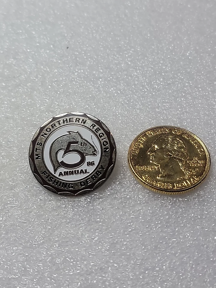 MTS Región Norte 5to Derby Anual de Pesca 1986 Vintage Solapa Pin Embrague Trasero Foto 2 de 3