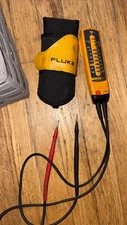 NON-WORKING Vintage Fluke T3 Electrical Tester with Case and Leads