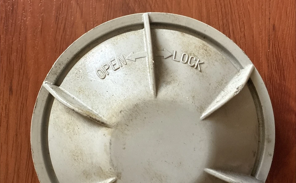 Usado 01-05 Lexus IS300 Farol Tampa de Poeira Farol Tampa de Lâmpada - Imagem 2 de 4