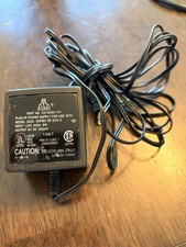 Atari OEM Power Supply C016353-101 9V DC 500mA For 2600 XE SX212 Untested