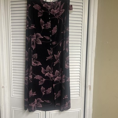 JM Collection Women s Rayon Maxi Skirt 14 Black Or Pink Orchids