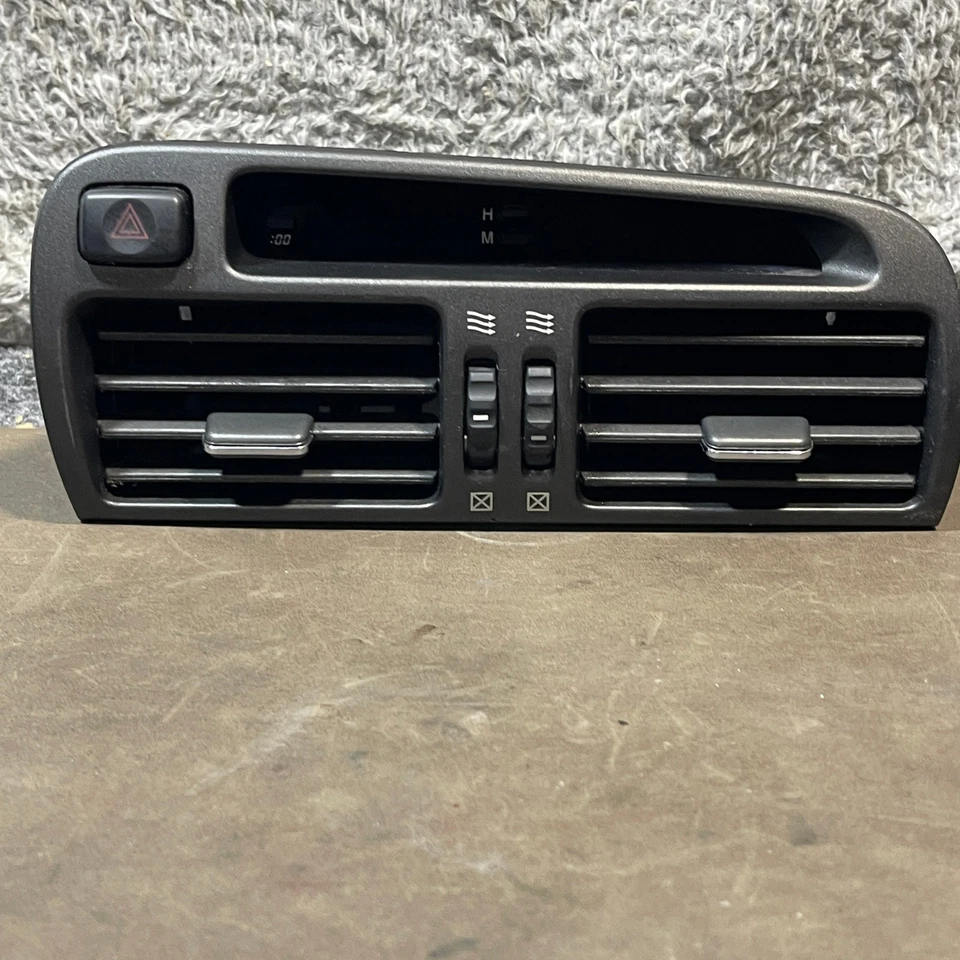 Lexus GS300 GS400 1998-2005 AIRE ACONDICIONADO calefacción ventilación con reloj e interruptor de peligro OEM gris Foto 2 de 4