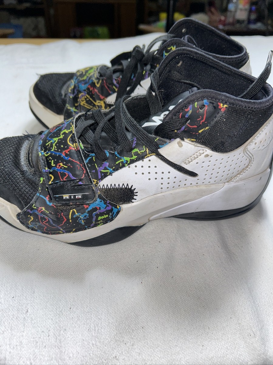 Boy's Nike Air Jordan Zion Black White Basketball Shoes Size