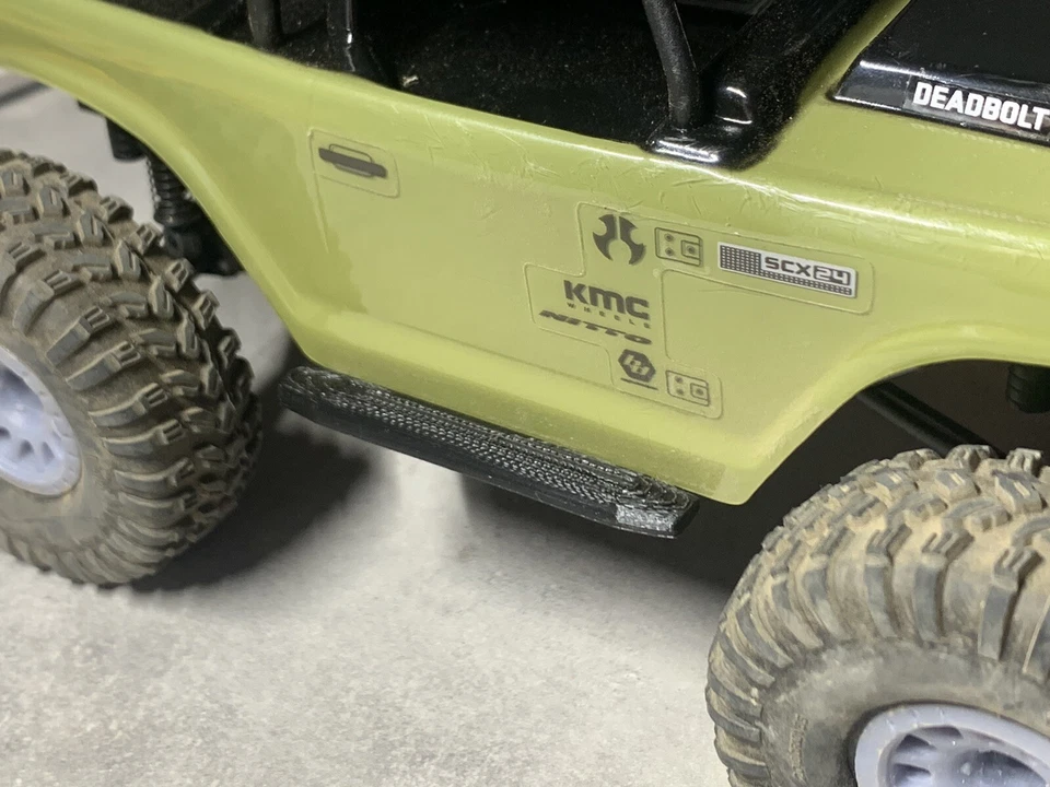 Axial SCX24 1/24 scale Deadbolt Solid Tube Rock Sliders Side Steps - Black - Image 4 of 4