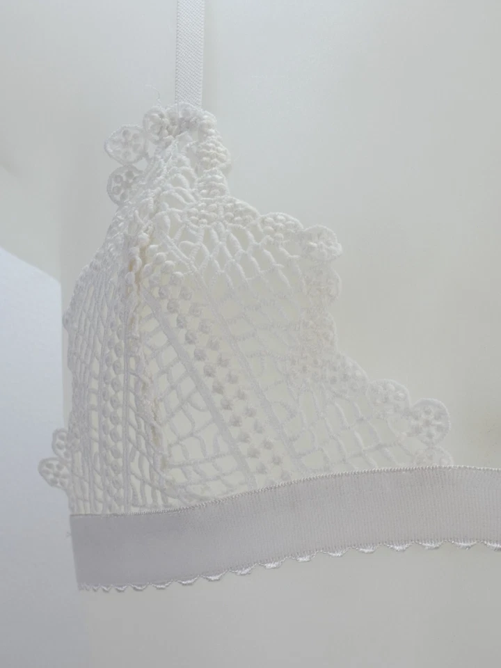 Vera Lucy Lace  Bra White Crochet Bralette Top Adjustable Stretch Under Bust S - Image 4 of 4