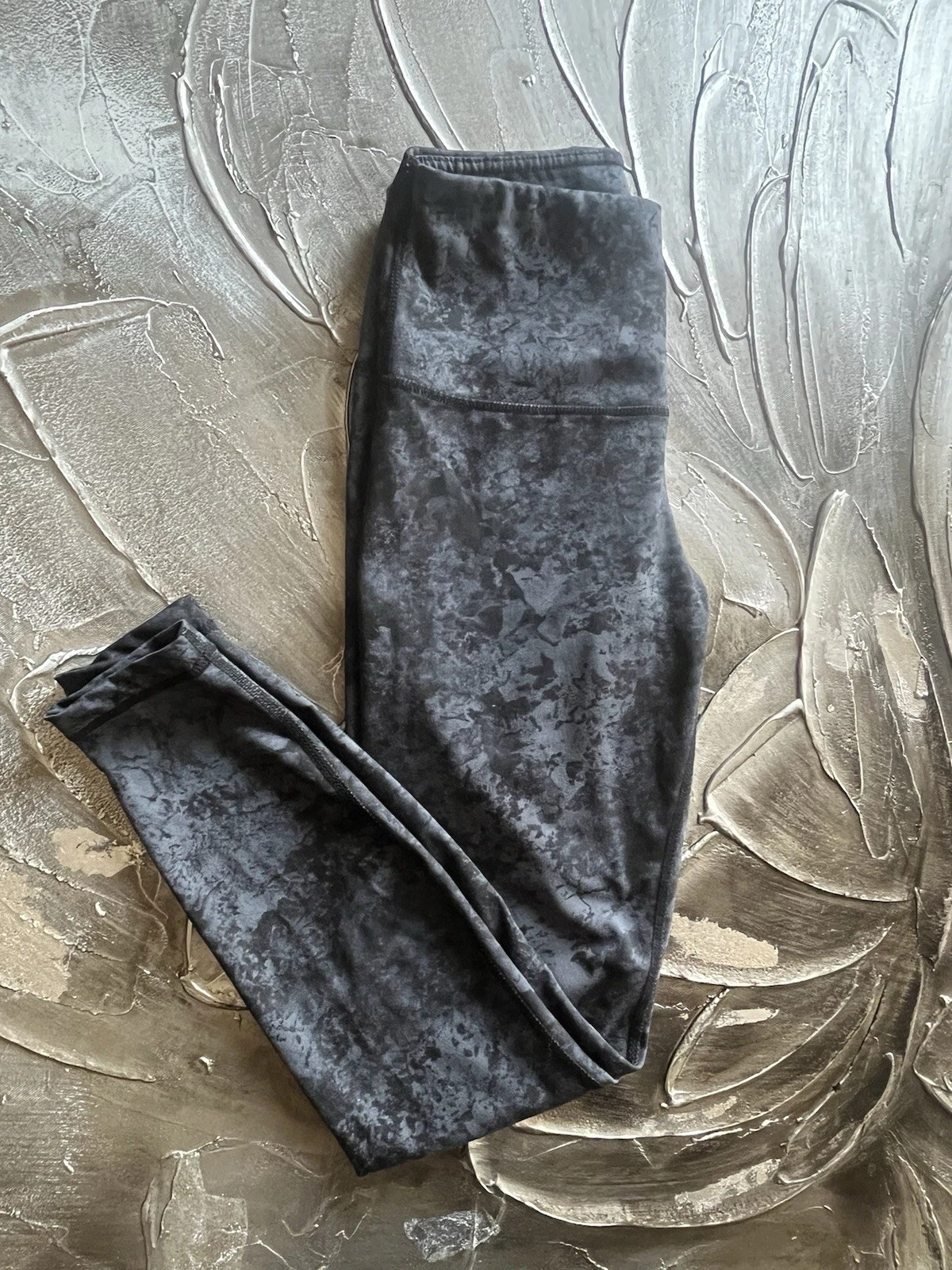 yogalicious high rise marble print workout pants