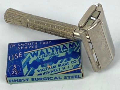 Gillette Super Speed Safety Razor 1957 C2 Flare Tip  w/ 5 Blades Vintage