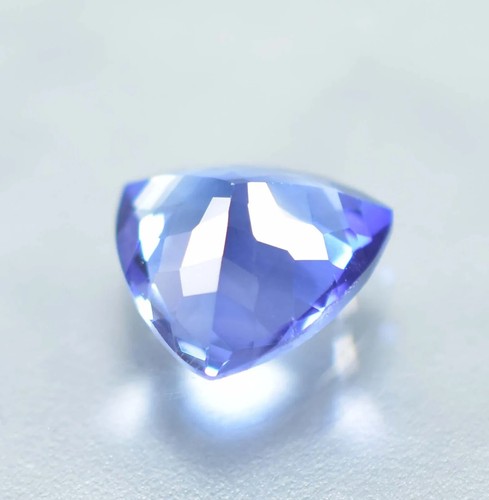 Pietra preziosa sfusa taglio trilione zaffiro blu reale naturale impeccabile ... - Foto 5 di 10
